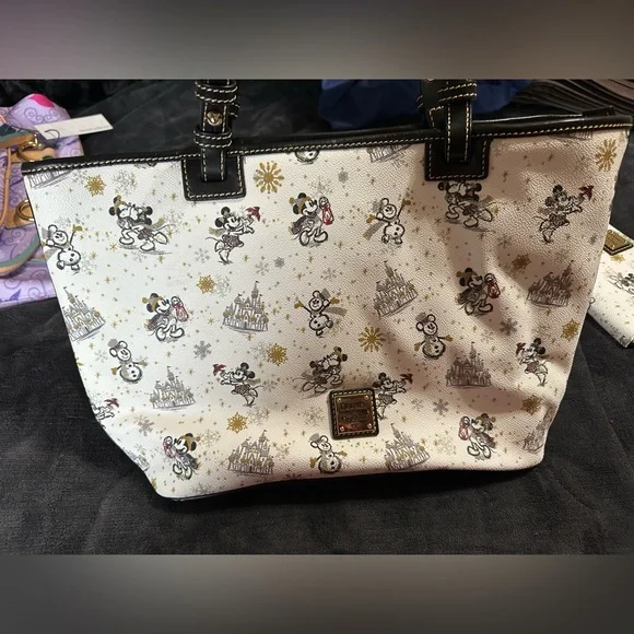Dooney & Bourke Disney 2020 Holiday Winter Tote and wallet EUC - Picture 2 of 7